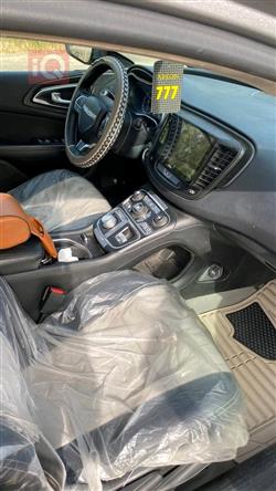 Chrysler 200